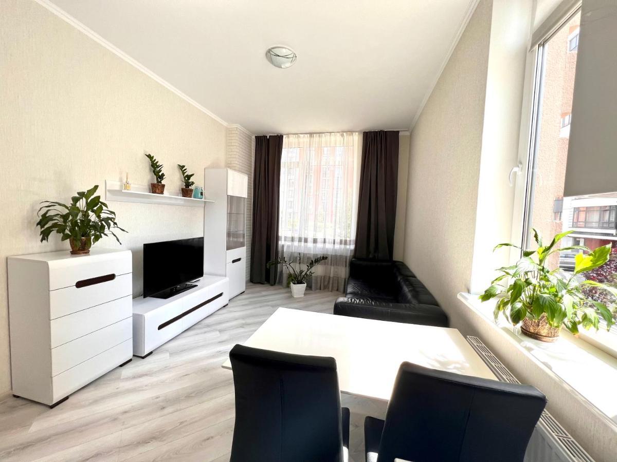 Osapart Cozy Apartment In A Complex Semycvit Львов Экстерьер фото