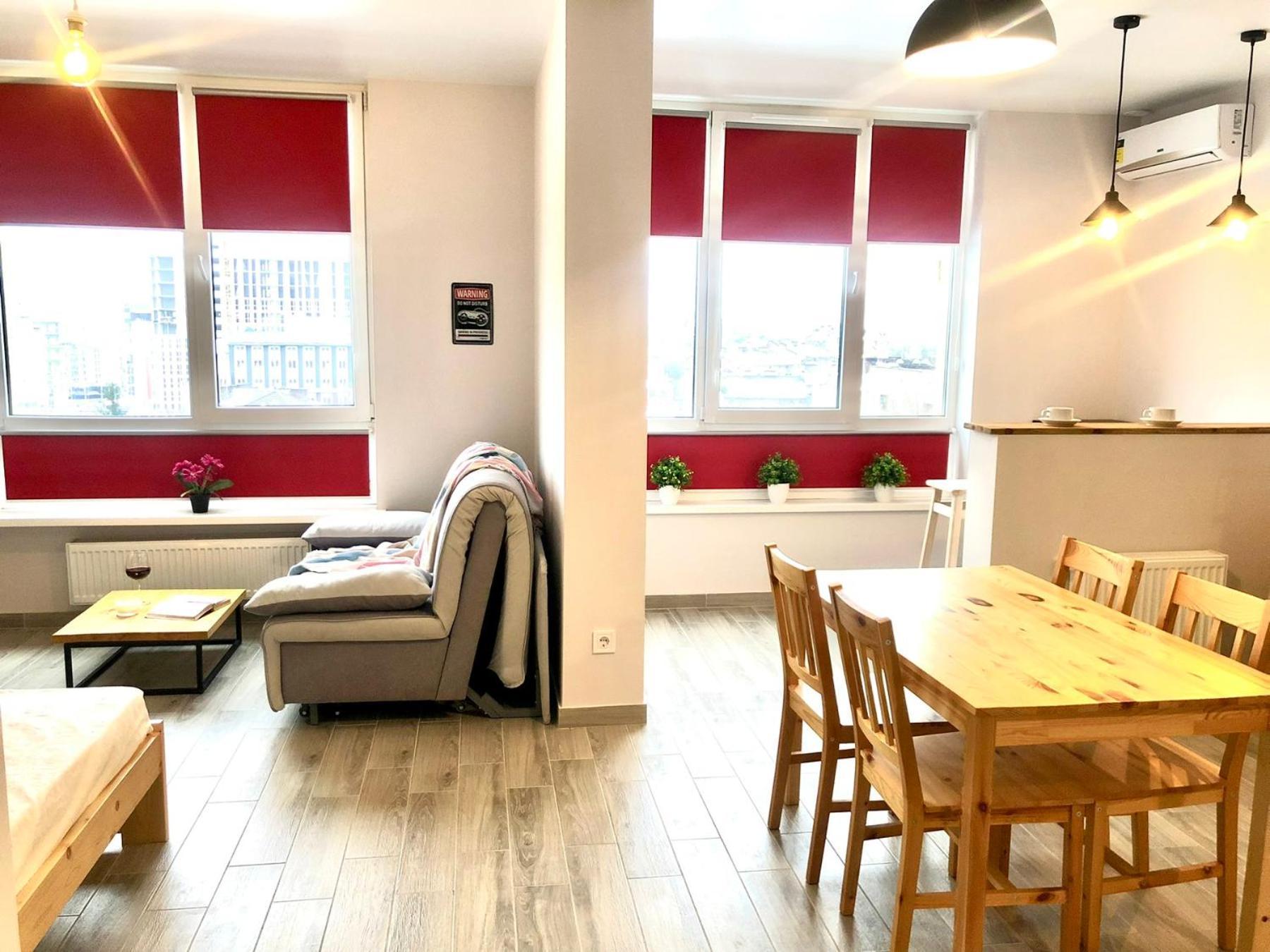Osapart Cozy Apartment In A Complex Semycvit Львов Экстерьер фото